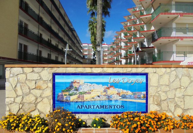 Edificio de apartamentos Les Doyes en Peñíscola