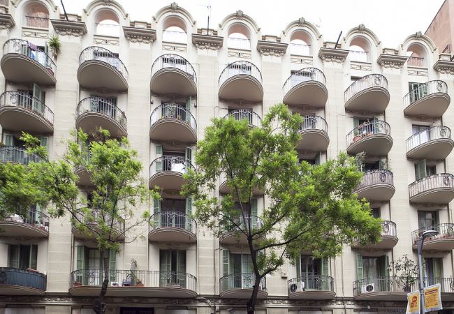 Апартаменты на Барселона / Barcelona - Aribau 226